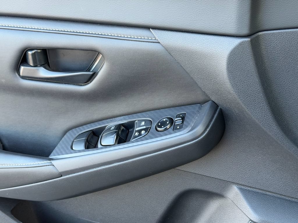 Certified 2024 Nissan Sentra S FWD image 27