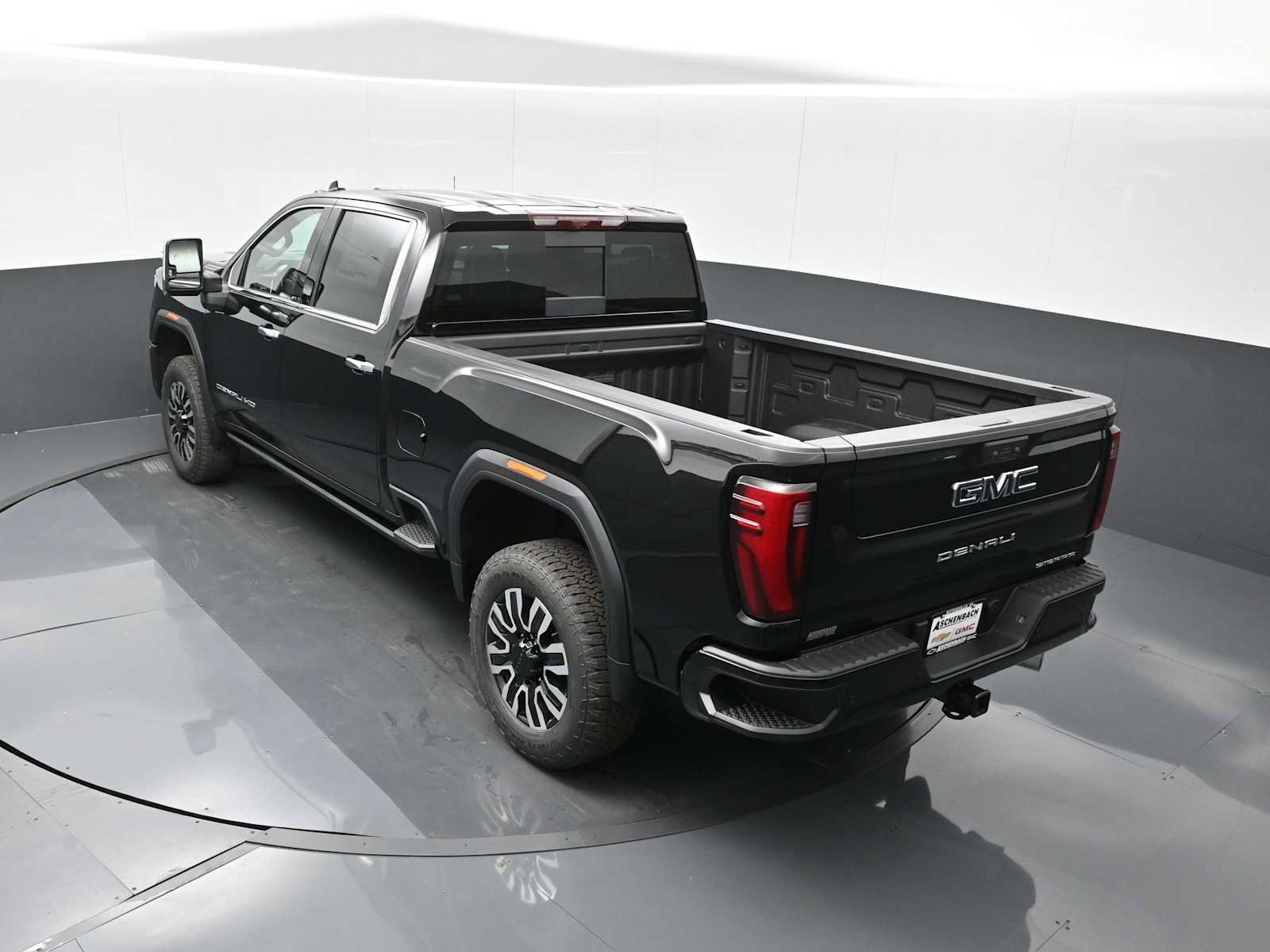 New 2025 GMC Sierra 2500 Denali Ultimate w/ Max Trailering Package image 14