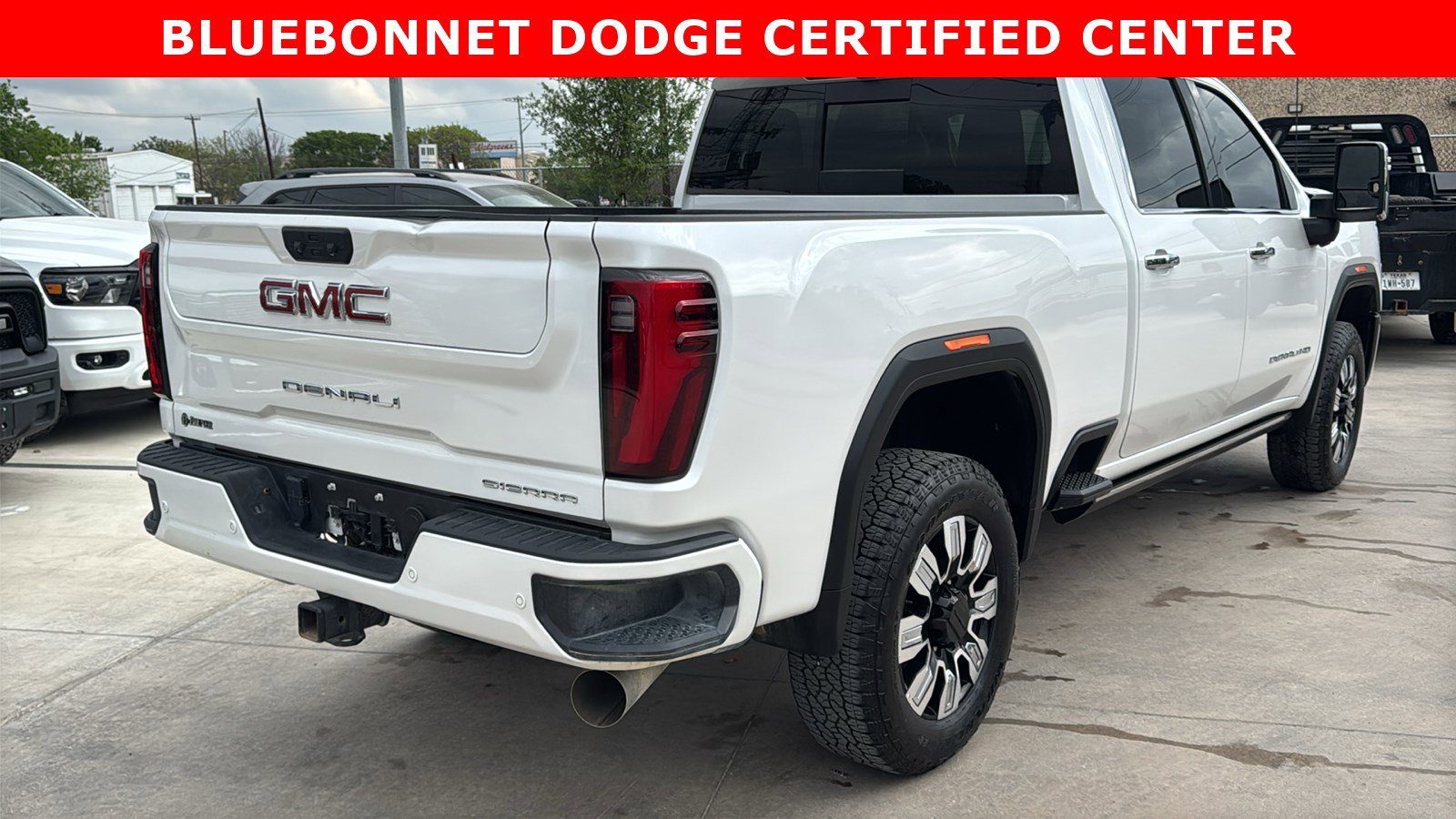 Used 2024 GMC Sierra 2500 Denali w/ Denali Reserve Package AWD/4WD image 5
