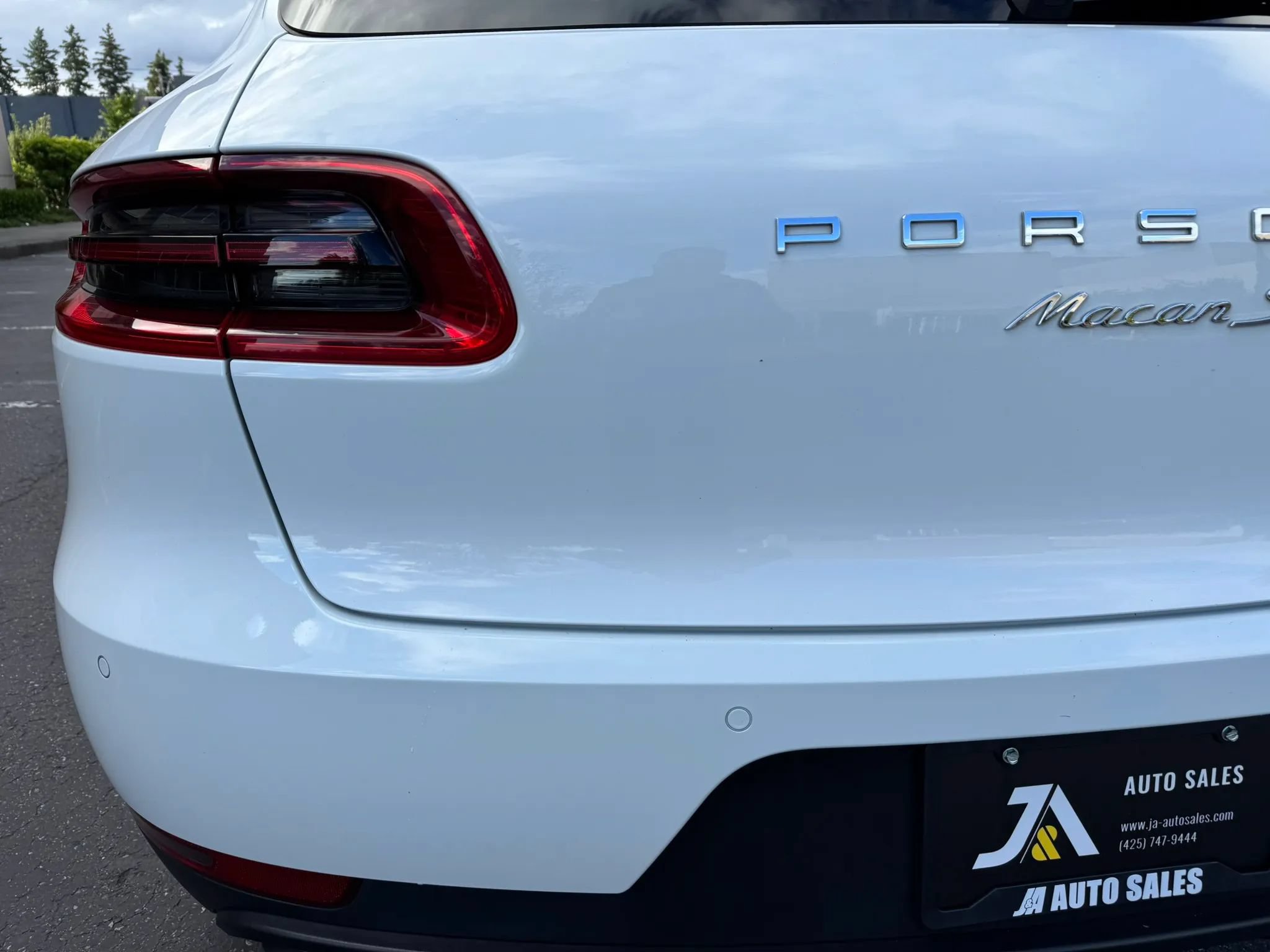 Used 2017 Porsche Macan S AWD/4WD image 15