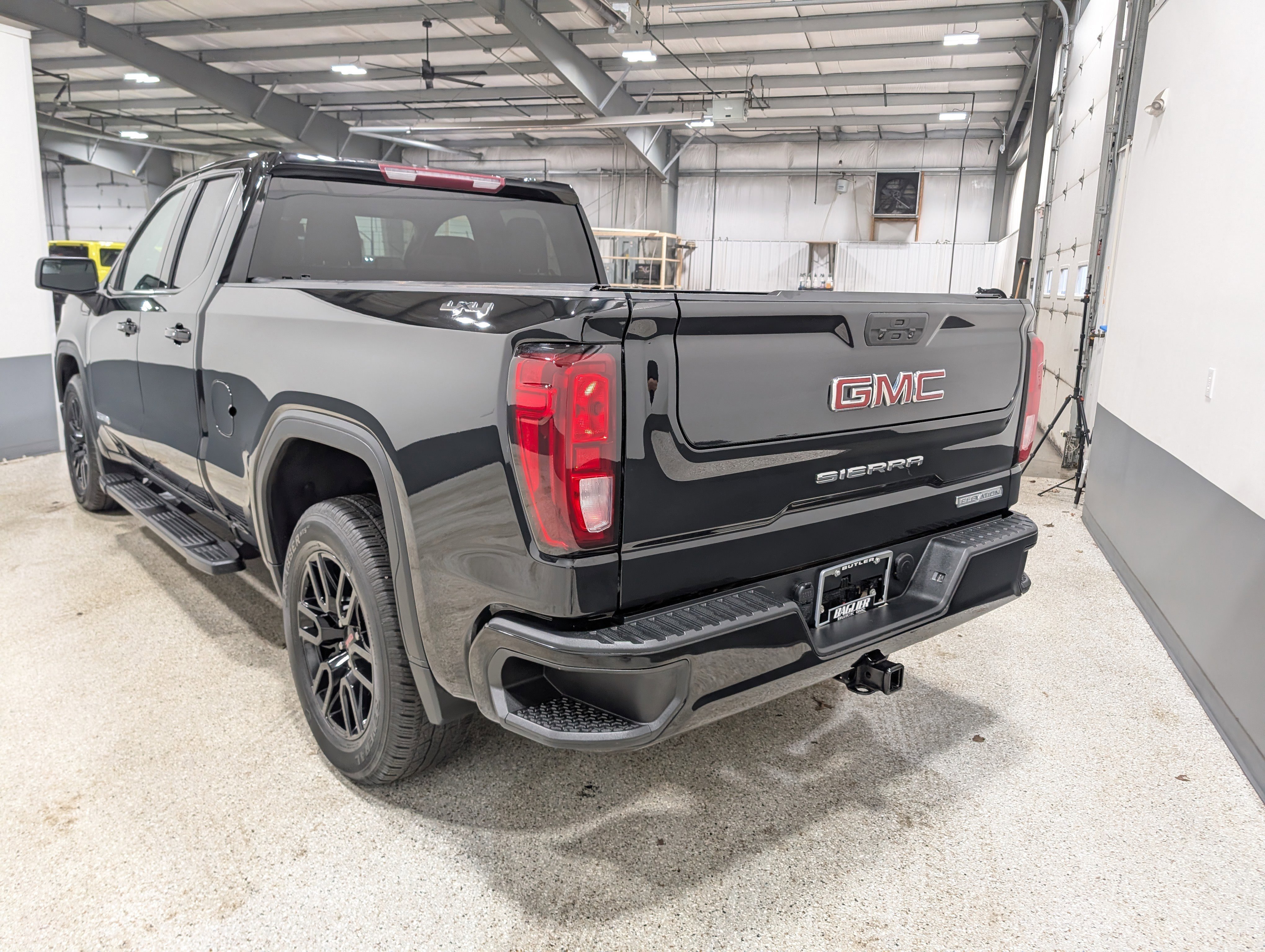 Used 2021 GMC Sierra 1500 Elevation image 5