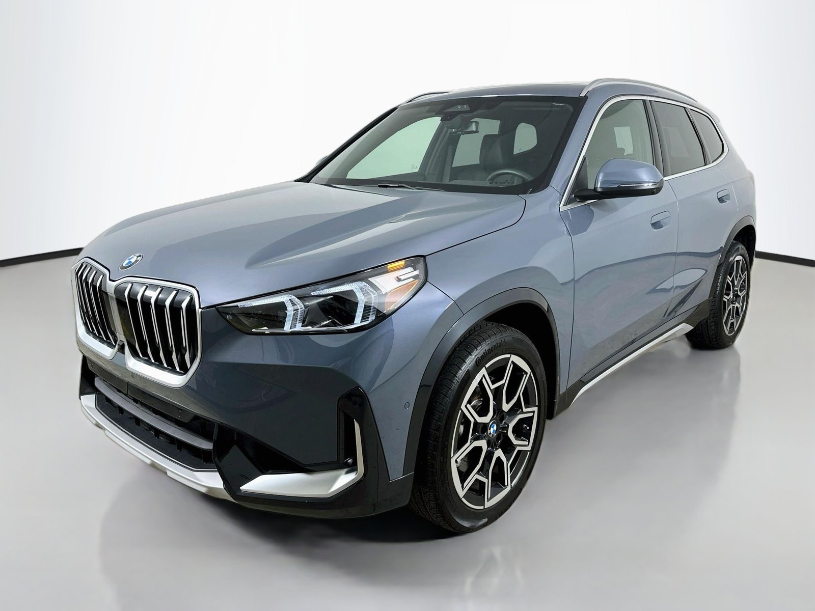 Used 2026 BMW X1 xDrive28i w/ Technology Package