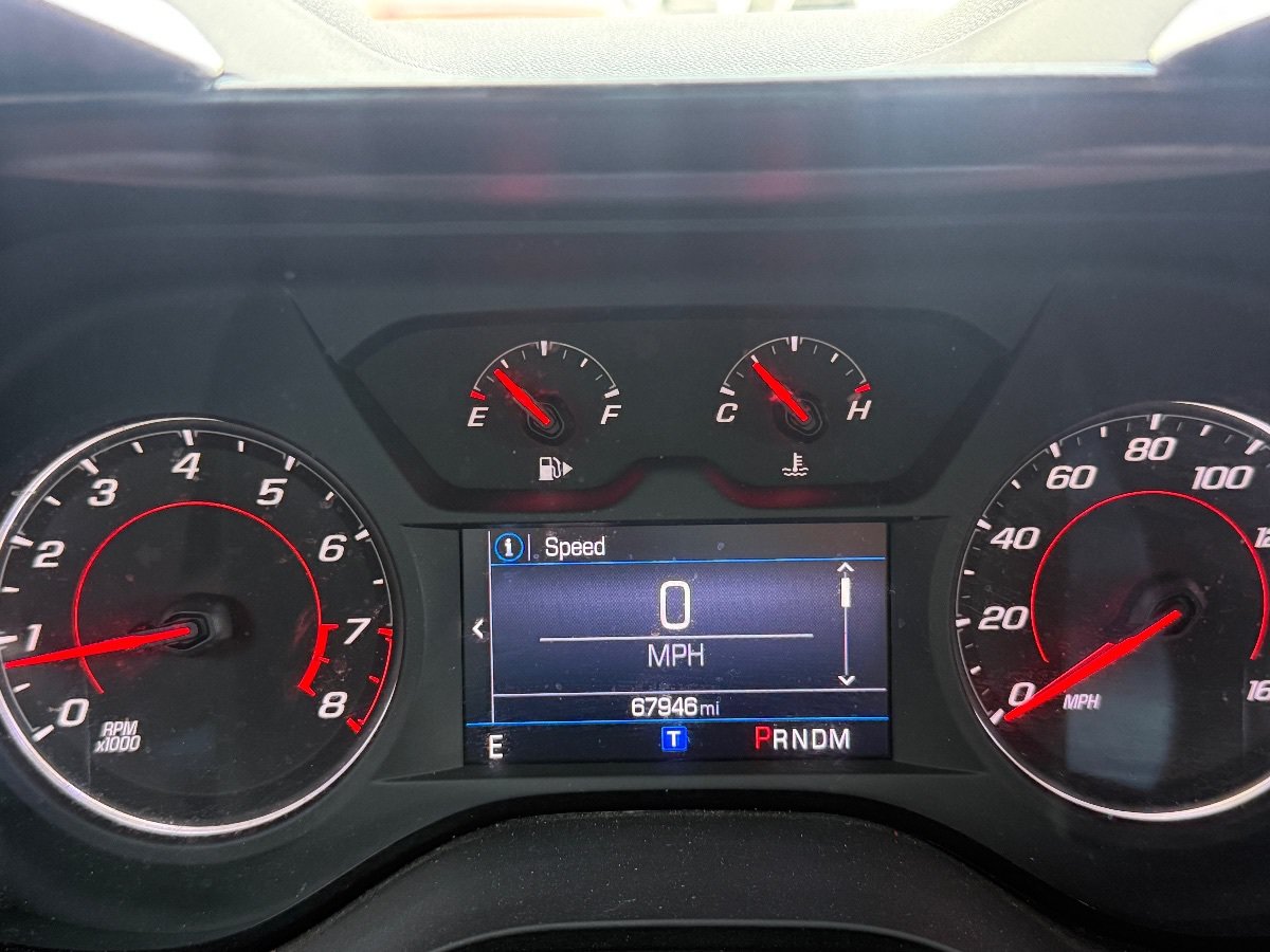 Used 2020 Chevrolet Camaro LT RWD image 21