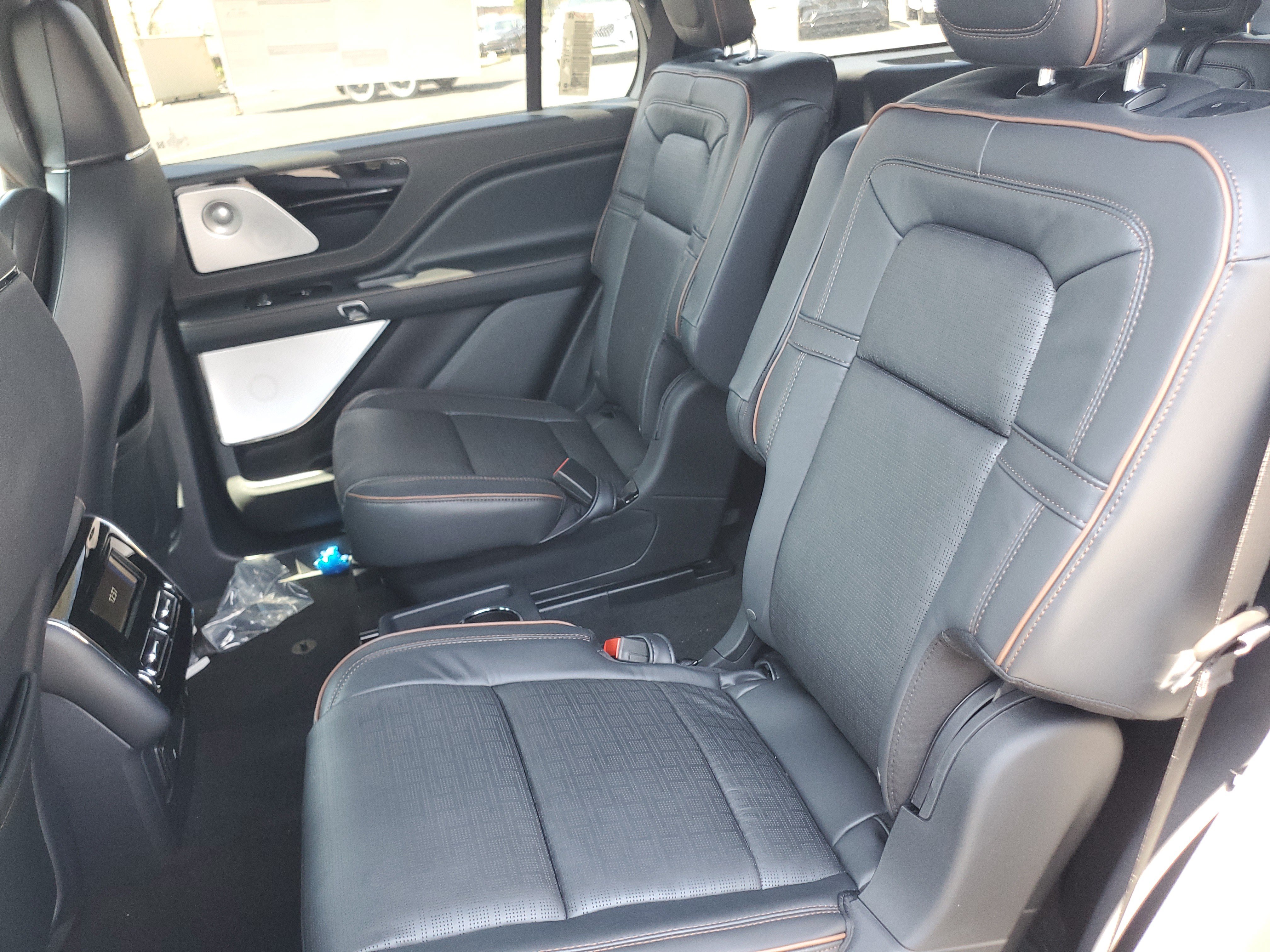 New 2026 Lincoln Aviator Black Label AWD/4WD image 25
