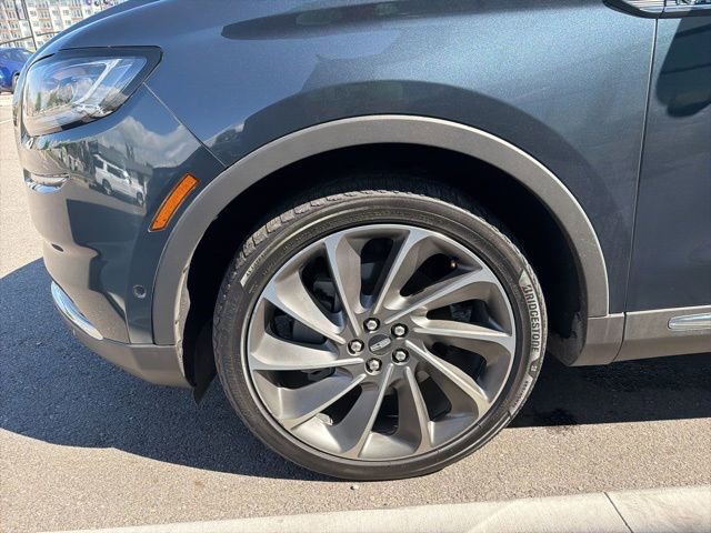 Used 2022 Lincoln Nautilus Reserve w/ Equipment Group 201A AWD/4WD image 4