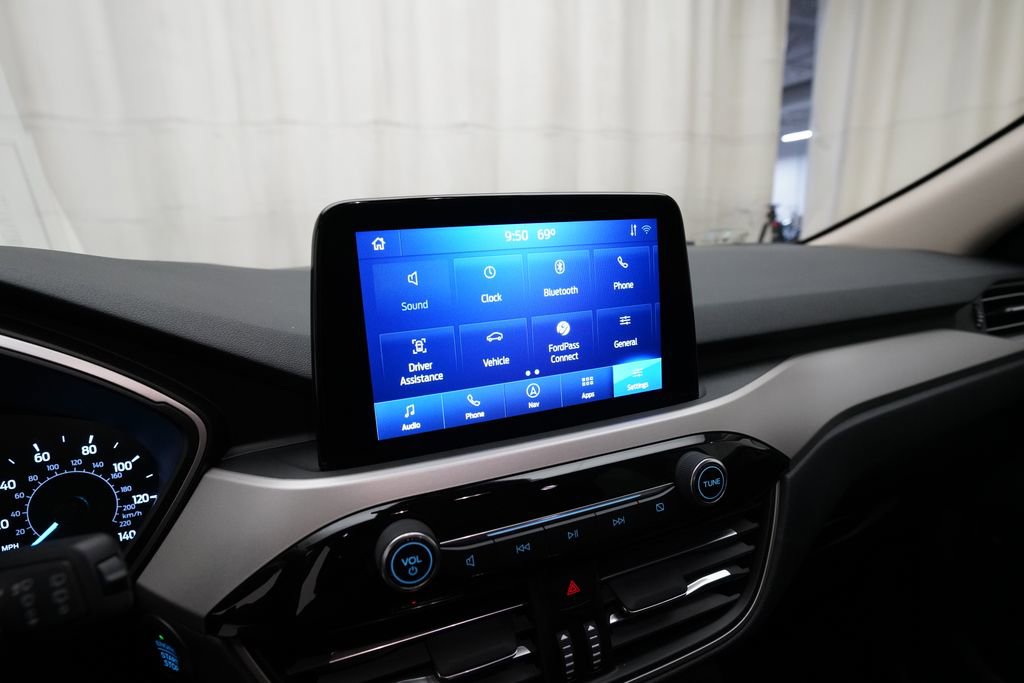 Used 2020 Ford Escape SEL image 6