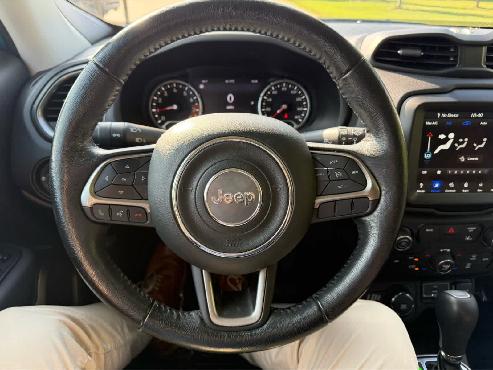 Used 2022 Jeep Renegade Limited AWD/4WD image 17
