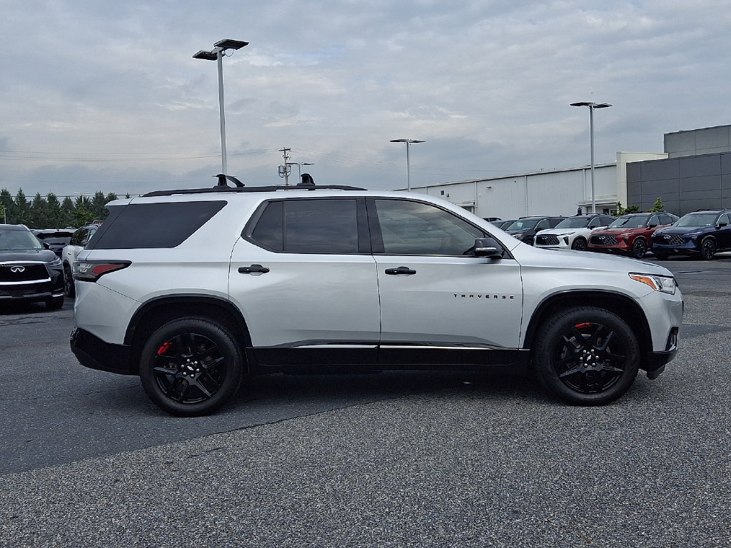 Used 2020 Chevrolet Traverse Premier w/ Redline Edition AWD/4WD image 7