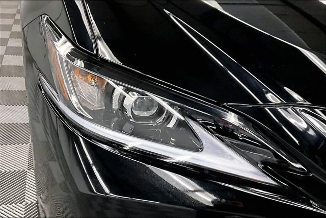 Used 2024 Lexus ES 350 w/ Premium Package image 33
