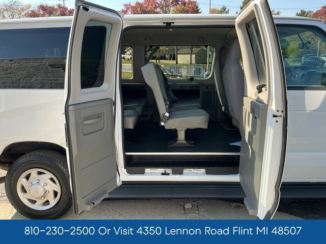 Used 2014 Ford E-150 and Econoline 150 Wagon RWD image 20