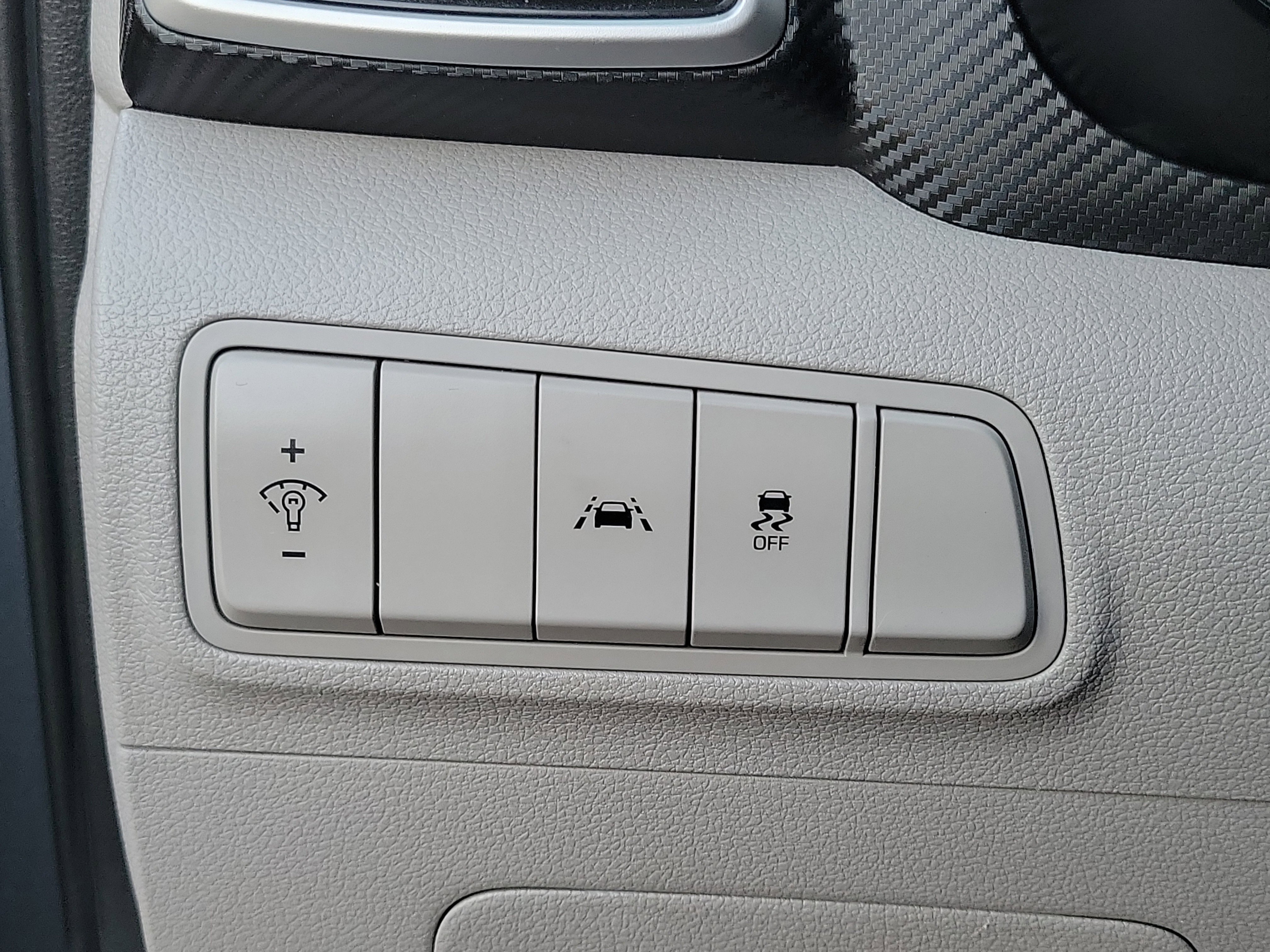 Certified 2021 Hyundai Tucson SE w/ Cargo Package image 16