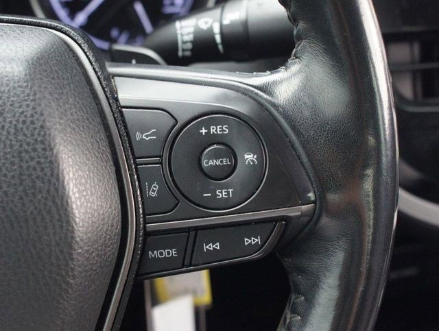 Used 2021 Toyota Camry SE image 7