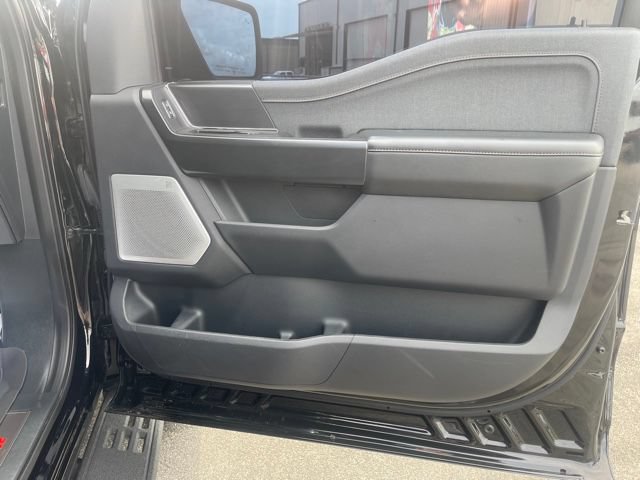 Used 2023 Ford F150 Raptor AWD/4WD image 13