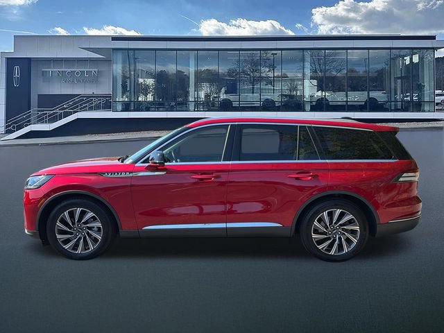 Used 2026 Lincoln Aviator 2WD image 4