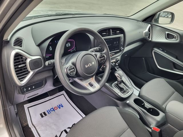 Used 2024 Kia Soul LX w/ Option Group 015 image 9