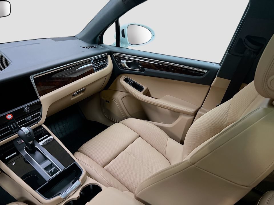 New 2026 Porsche Macan AWD/4WD image 26