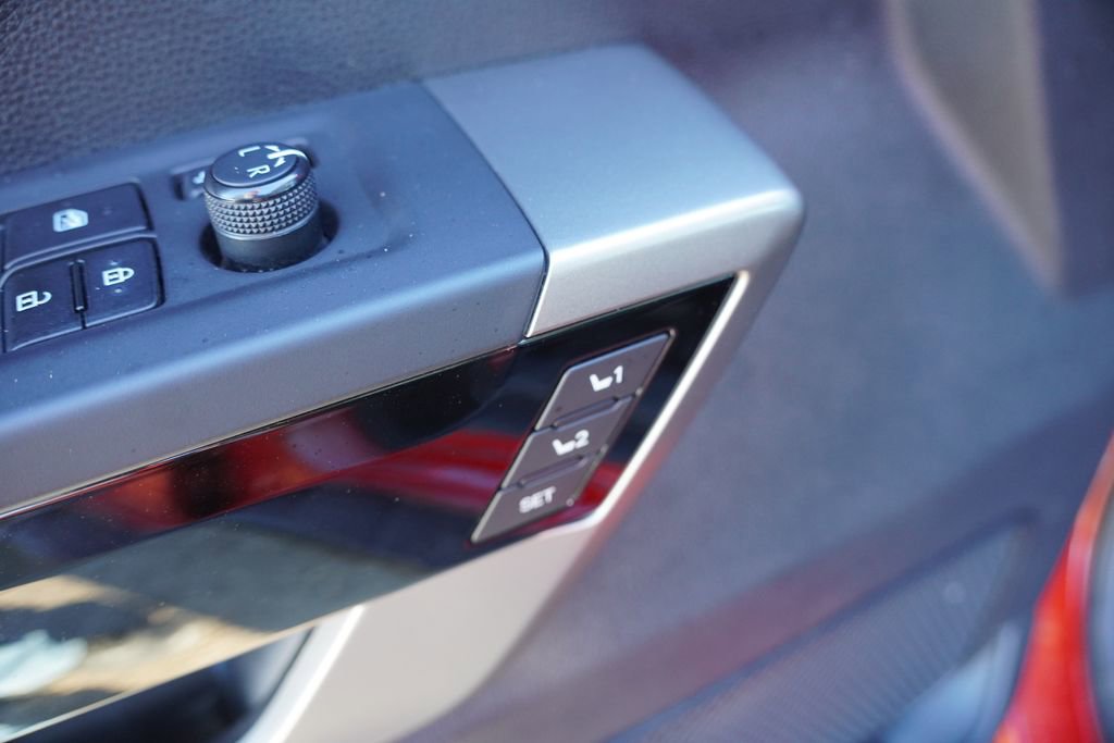 Used 2023 Toyota Tundra Limited image 22