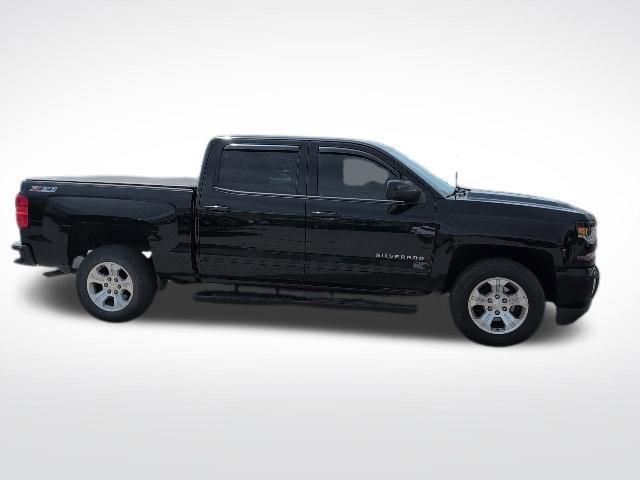 Used 2017 Chevrolet Silverado 1500 LT w/ All Star Edition AWD/4WD image 9