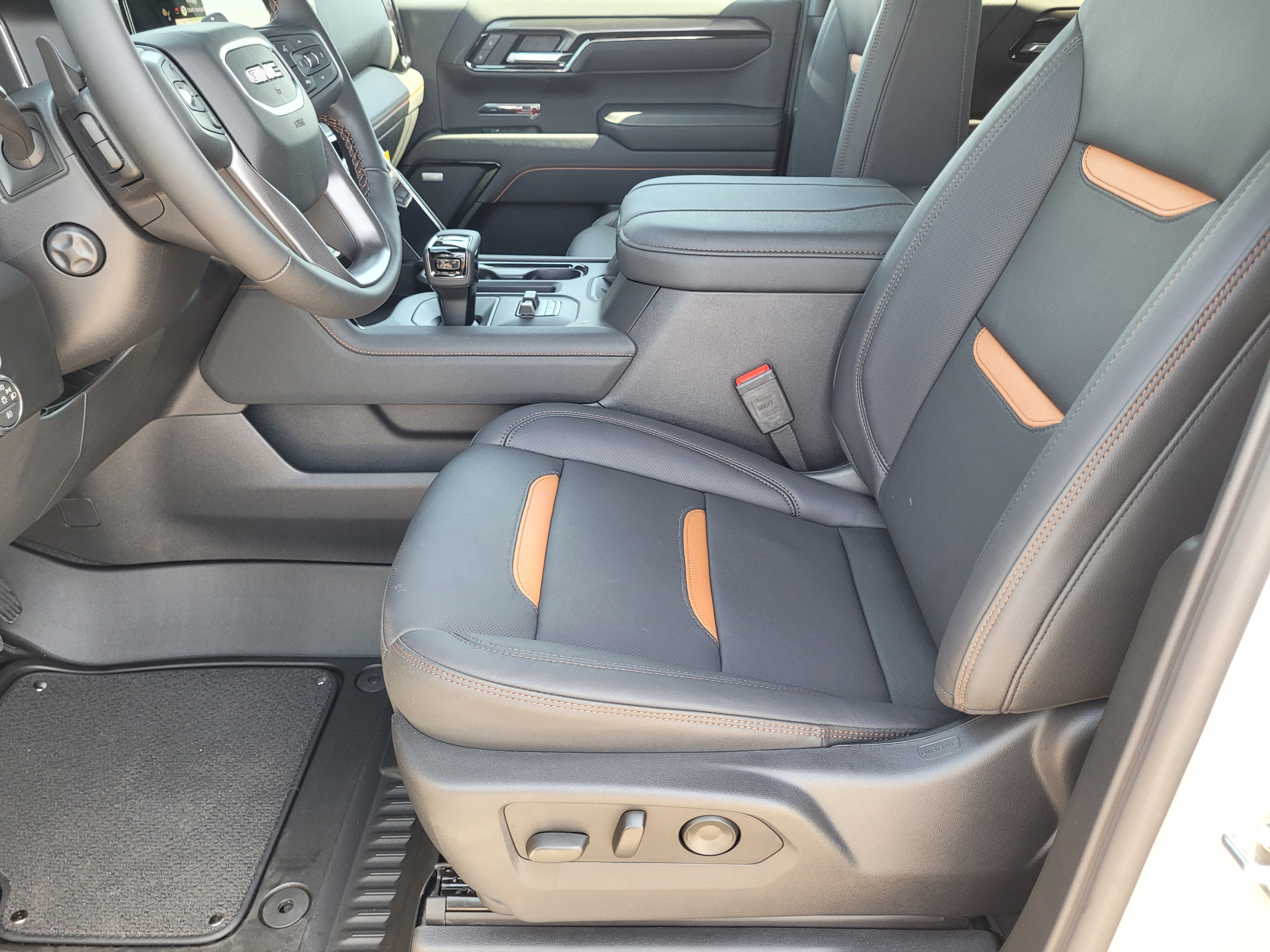 New 2026 GMC Sierra 1500 AT4 w/ AT4 Premium Package AWD/4WD image 20