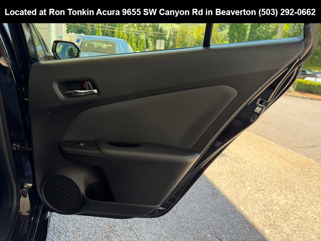 Used 2017 Toyota Prius Three Touring w/ Carpet Mat Package FWD image 27