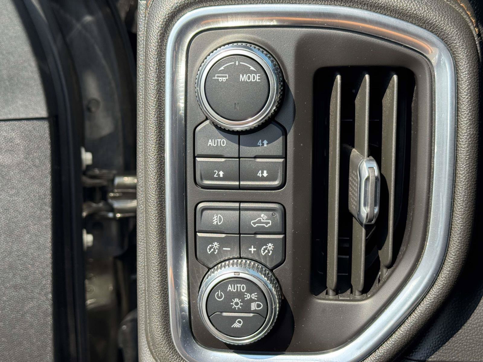 Used 2022 GMC Sierra 2500 AT4 w/ Gooseneck/5TH Wheel Package AWD/4WD image 22