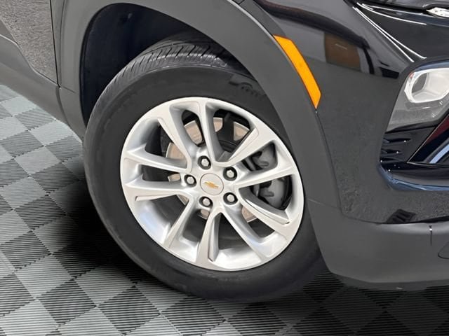 Certified 2025 Chevrolet TrailBlazer LS AWD/4WD image 23