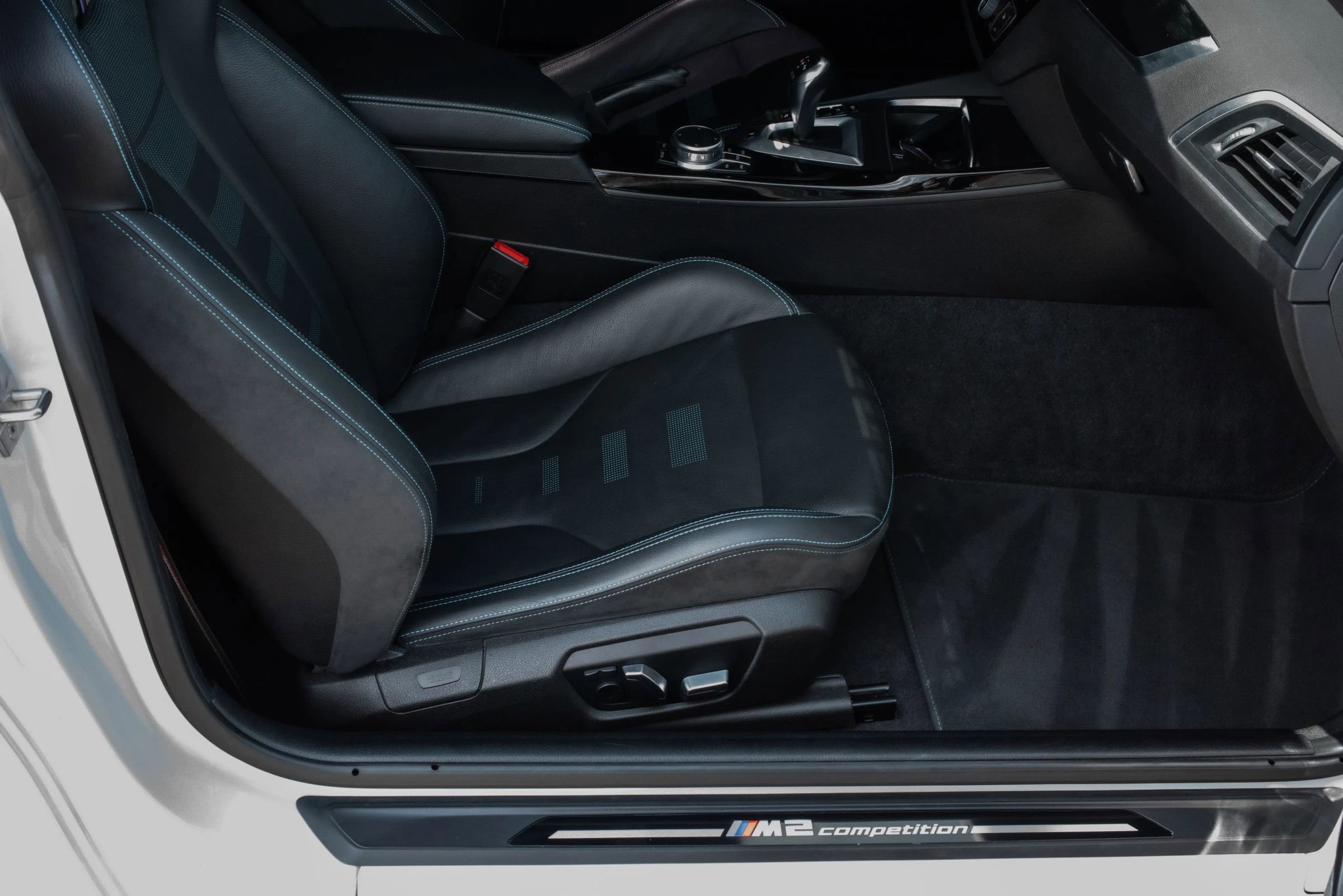 Used 2019 BMW M2 Competition w/ Executive Package RWD image 17