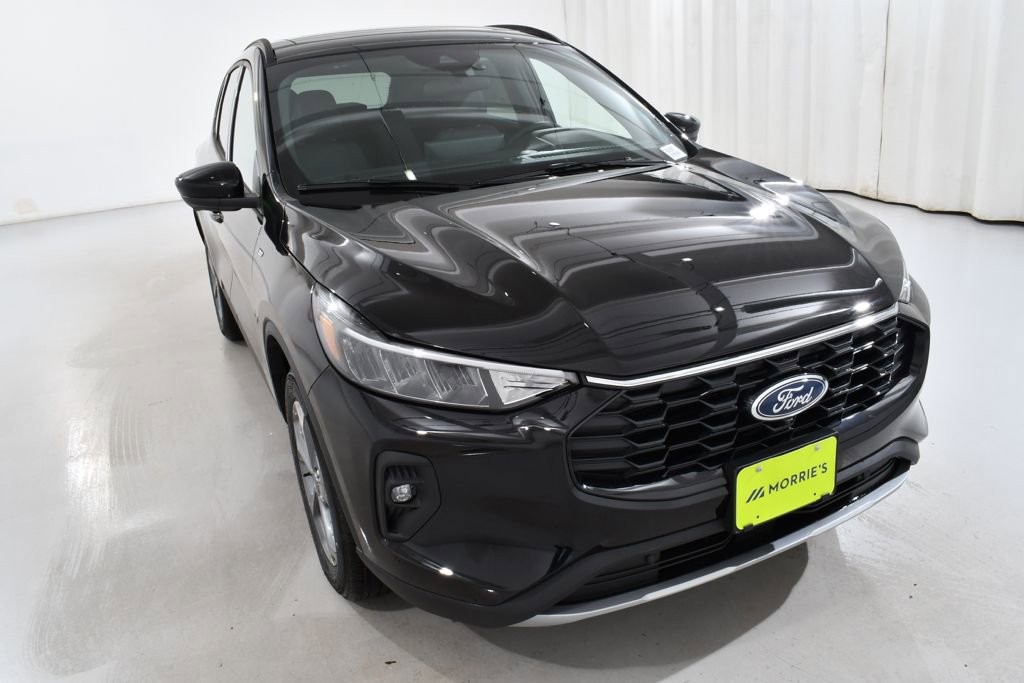 New 2026 Ford Escape ST-Line Select w/ Tech Pack #2 image 4