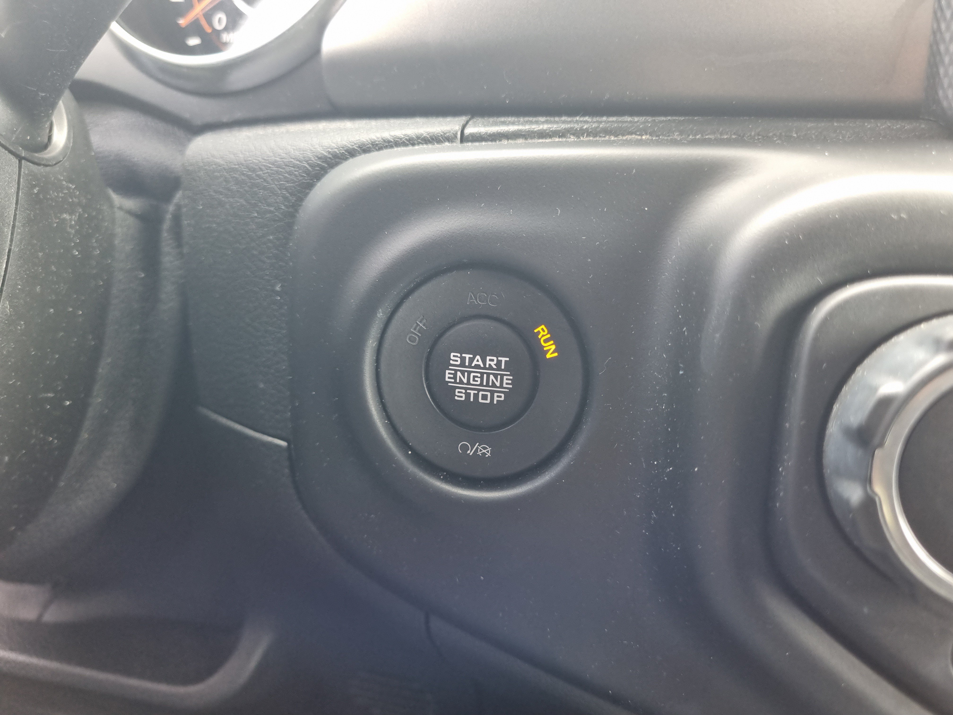 Used 2021 Jeep Gladiator Sport AWD/4WD image 29