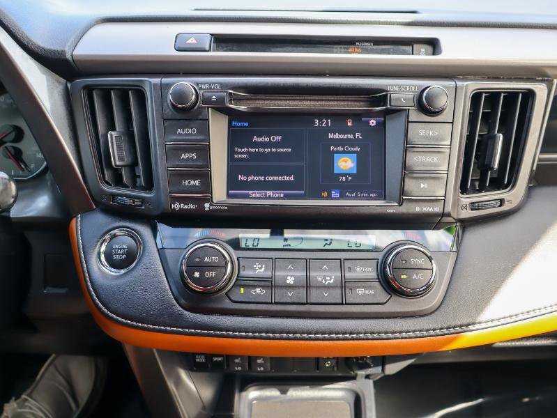 Used 2016 Toyota RAV4 SE image 18