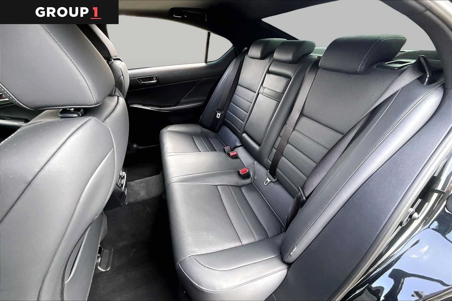 Used 2026 Lexus IS 350 F Sport w/ Technology Package RWD image 19
