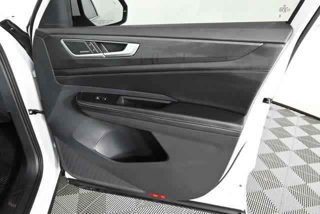 New 2026 Volkswagen Atlas Cross Sport SEL Premium R-Line image 18