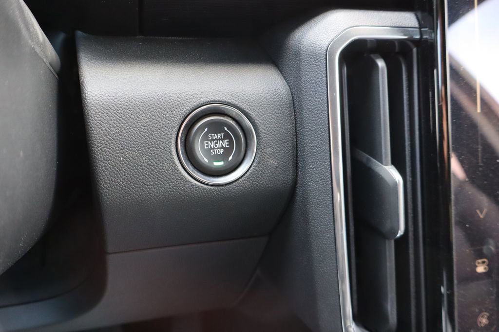 Used 2025 GMC Acadia Elevation w/ Elevation Premium Package FWD image 15
