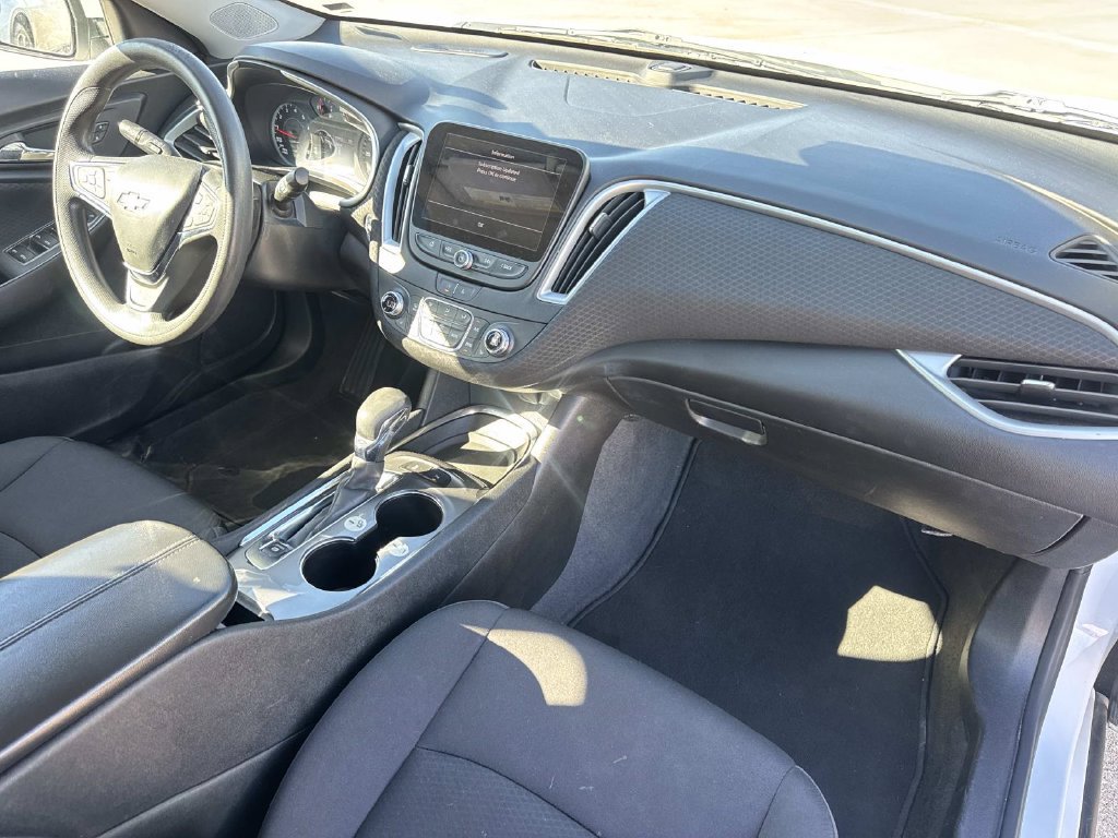 Used 2024 Chevrolet Malibu LT FWD image 16