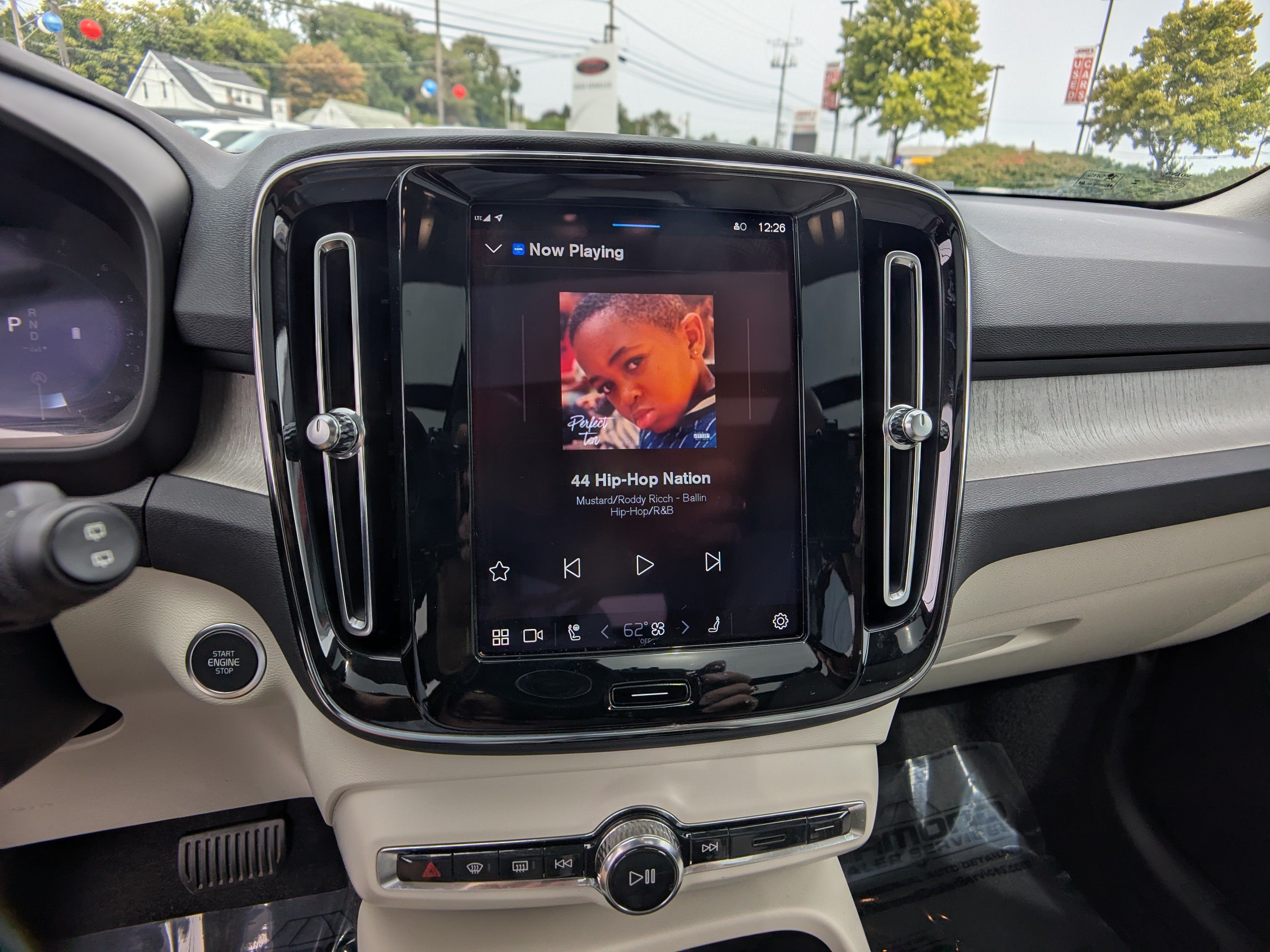 Used 2023 Volvo XC40 B5 Plus w/ Protection Package Premier AWD/4WD image 21