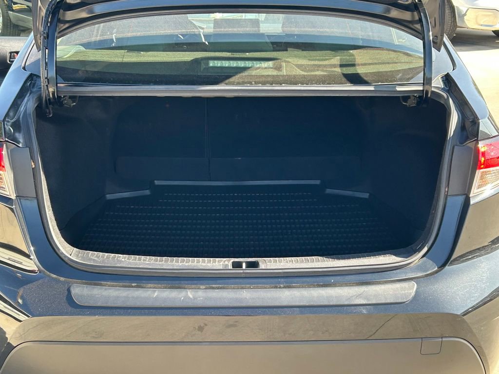 Used 2022 Toyota Corolla LE w/ LE Convenience Package image 14