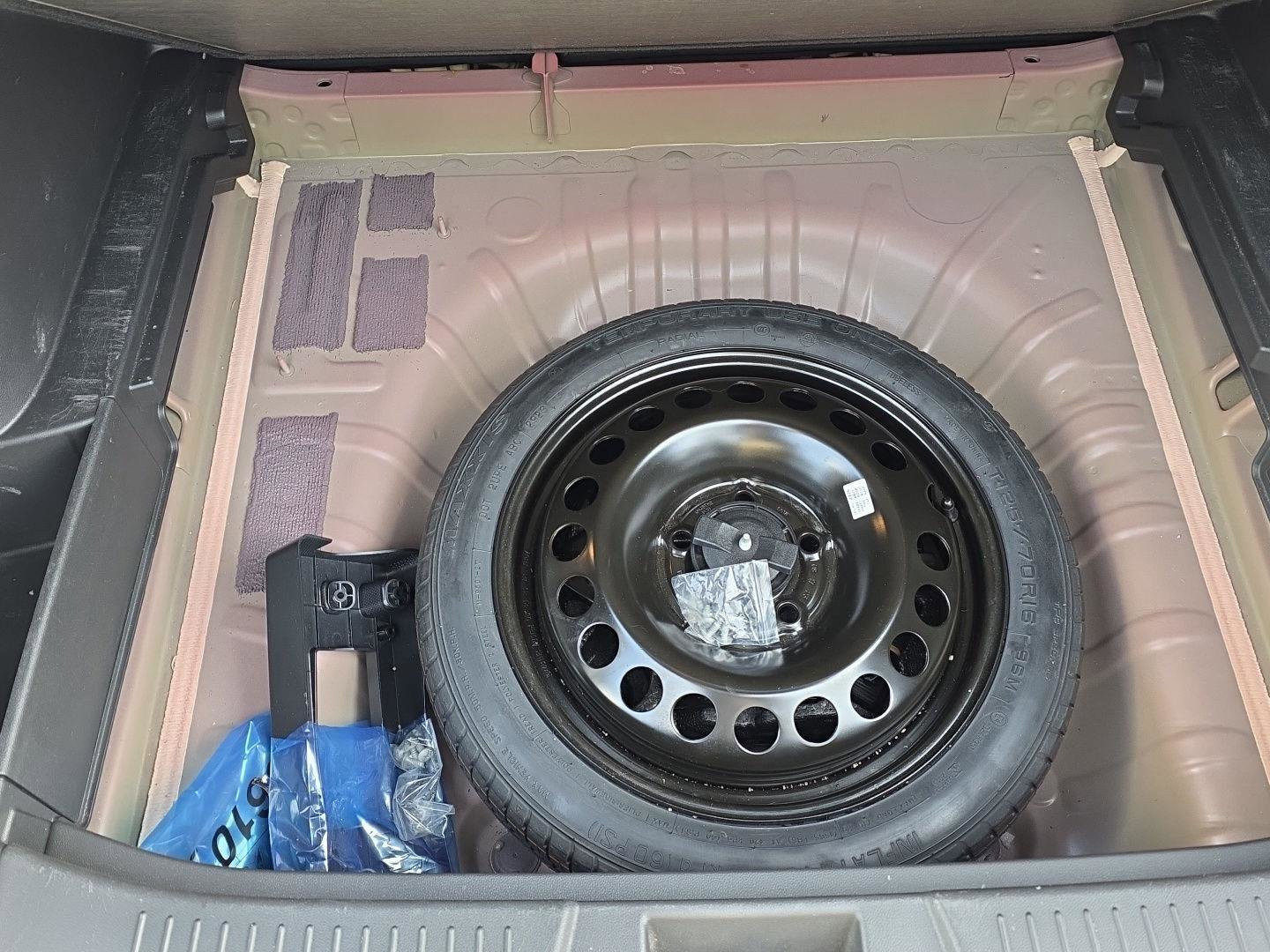 Used 2024 Chevrolet Trax LT w/ Driver Confidence Package image 23