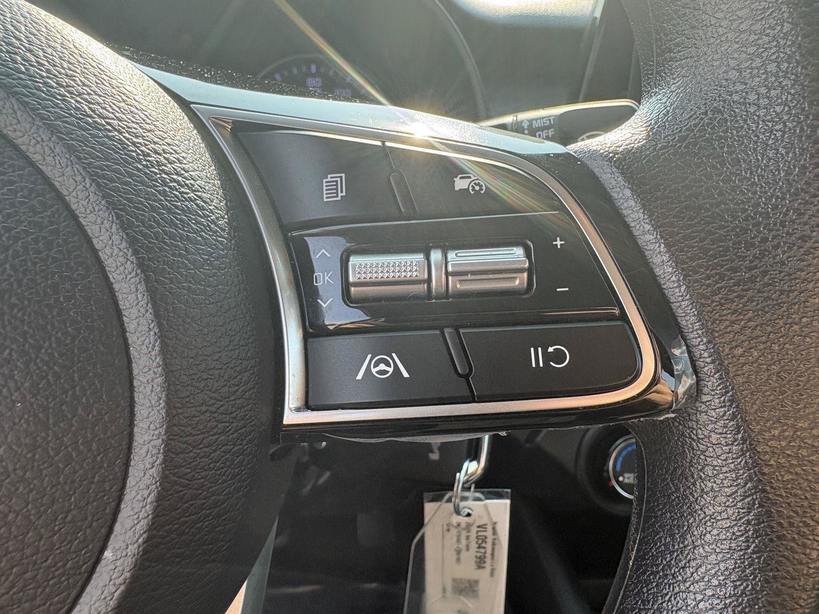 Used 2024 Kia Forte LXS w/ LXS Technology Package FWD image 15