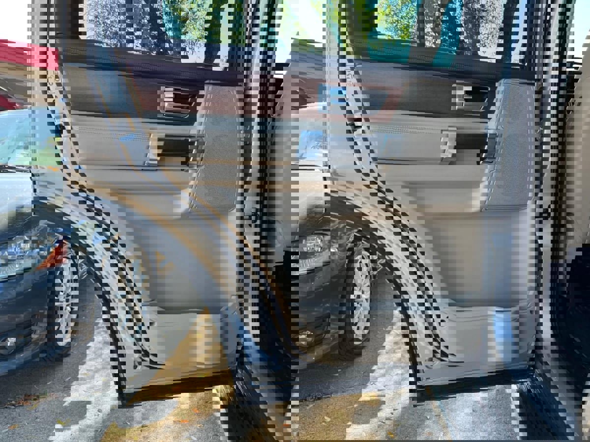 Used 2016 Land Rover LR4 HSE LUX image 27