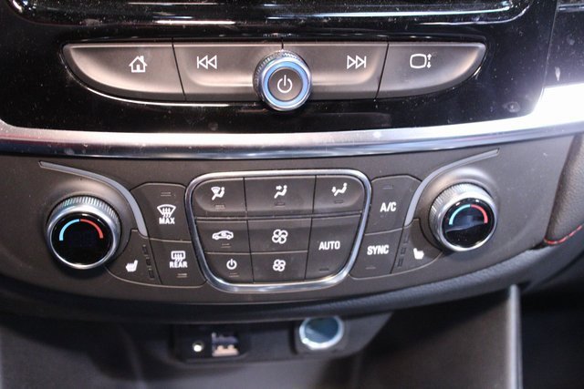 Used 2023 Chevrolet Traverse RS image 28