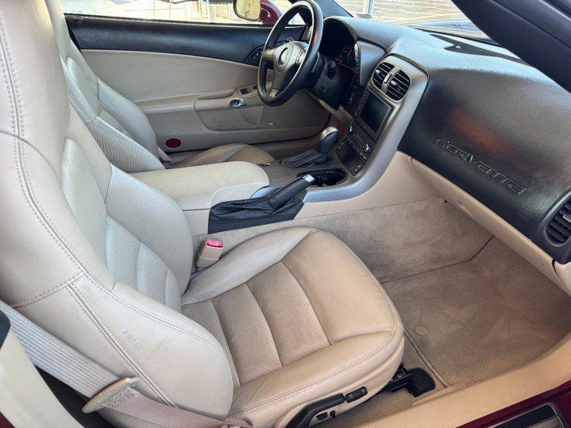 Used 2007 Chevrolet Corvette Coupe w/ Preferred Equipment Group image 7