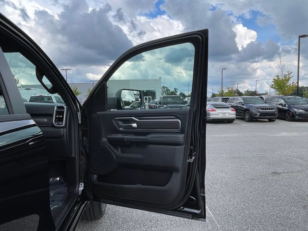 Used 2025 RAM 1500 Big Horn AWD/4WD image 57