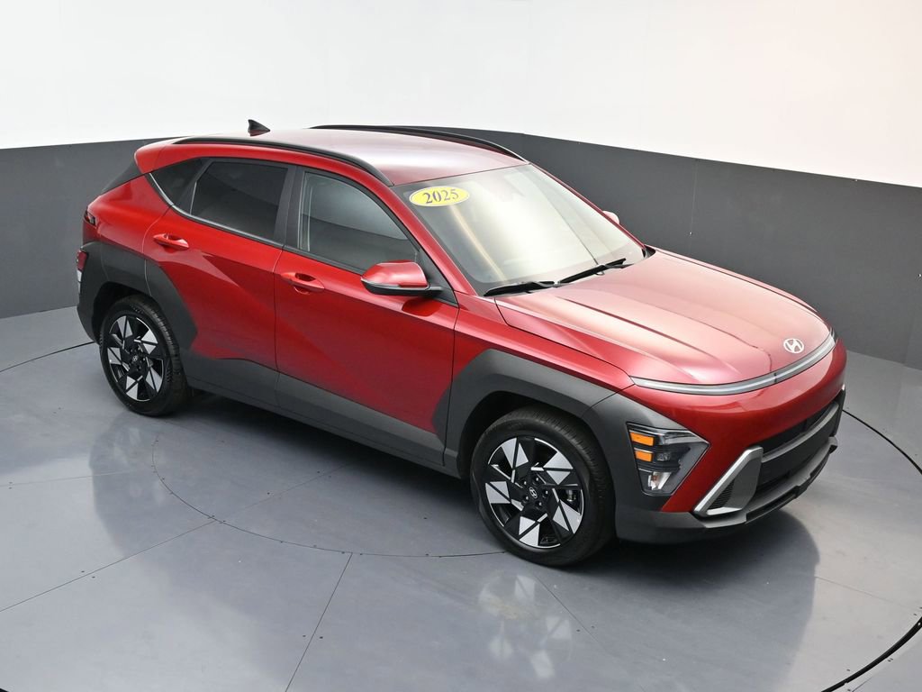Certified 2025 Hyundai Kona SEL image 13