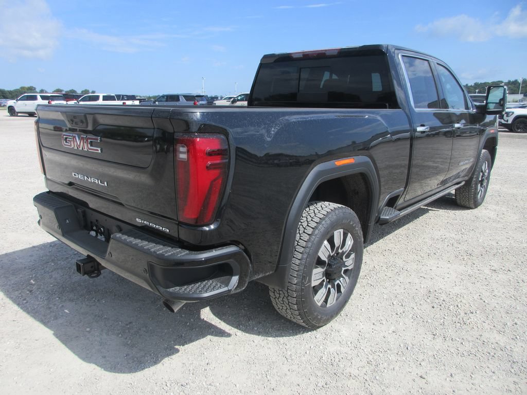 New 2026 GMC Sierra 2500 Denali w/ Denali Reserve Package AWD/4WD image 4