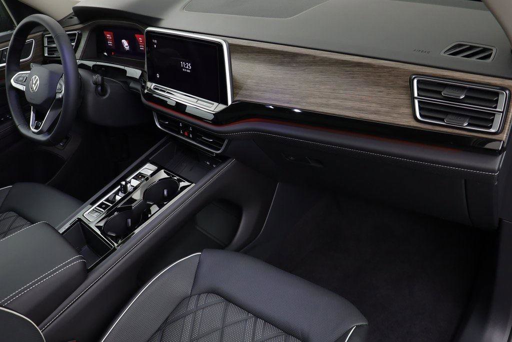 New 2026 Volkswagen Atlas SEL Premium R-Line image 21