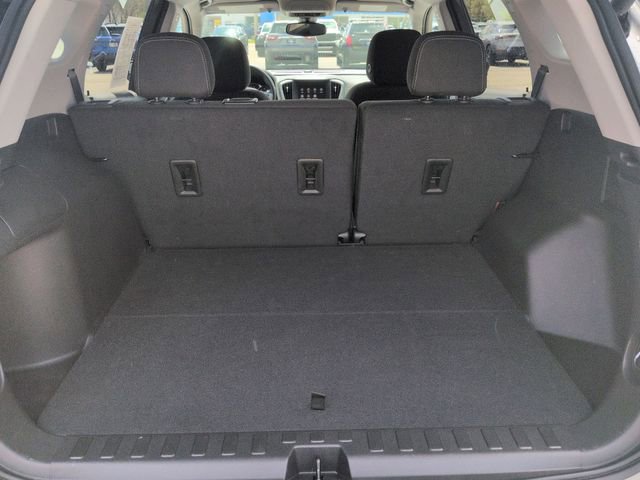 Used 2023 GMC Terrain SLE w/ Driver Convenience Package FWD image 31