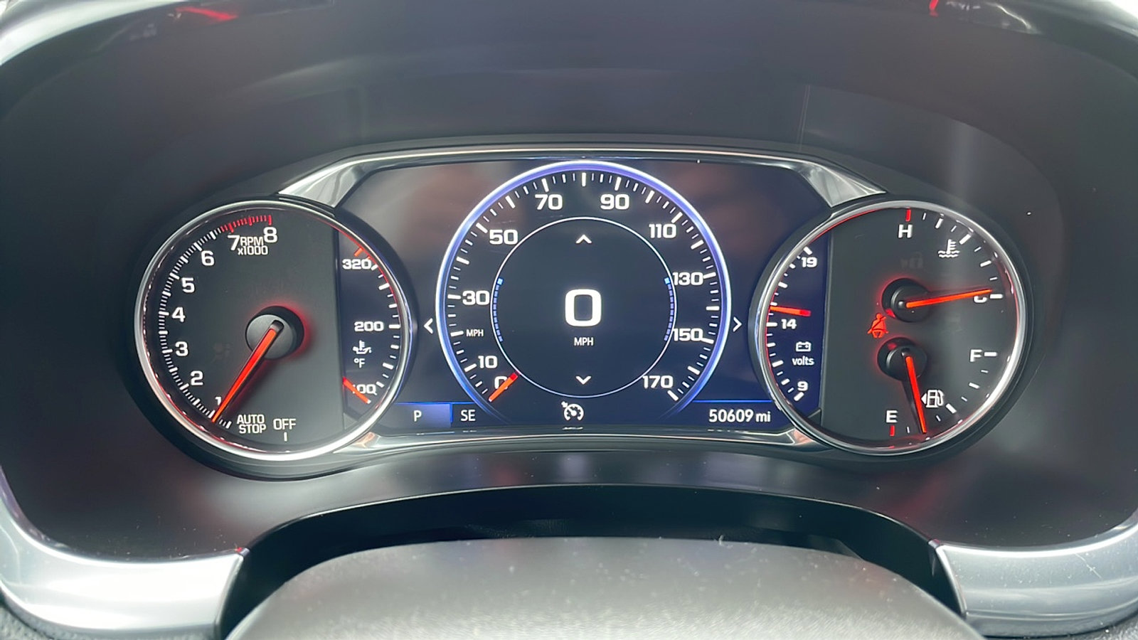 Used 2023 Chevrolet Traverse Premier image 10