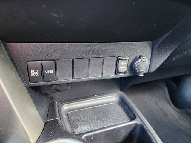 Used 2013 Toyota RAV4 XLE FWD image 22