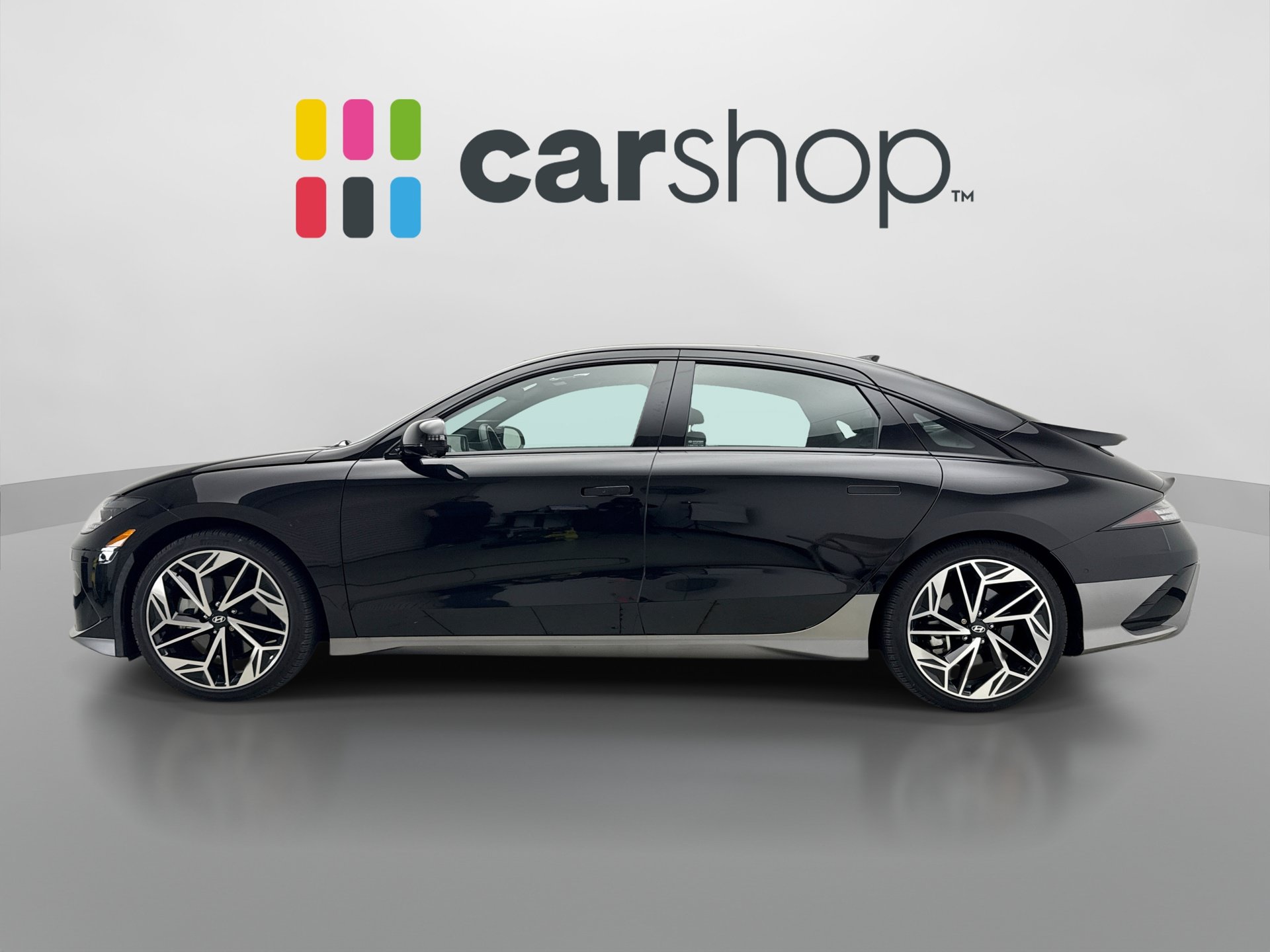 Used 2023 Hyundai Ioniq 6 Limited AWD/4WD image 2