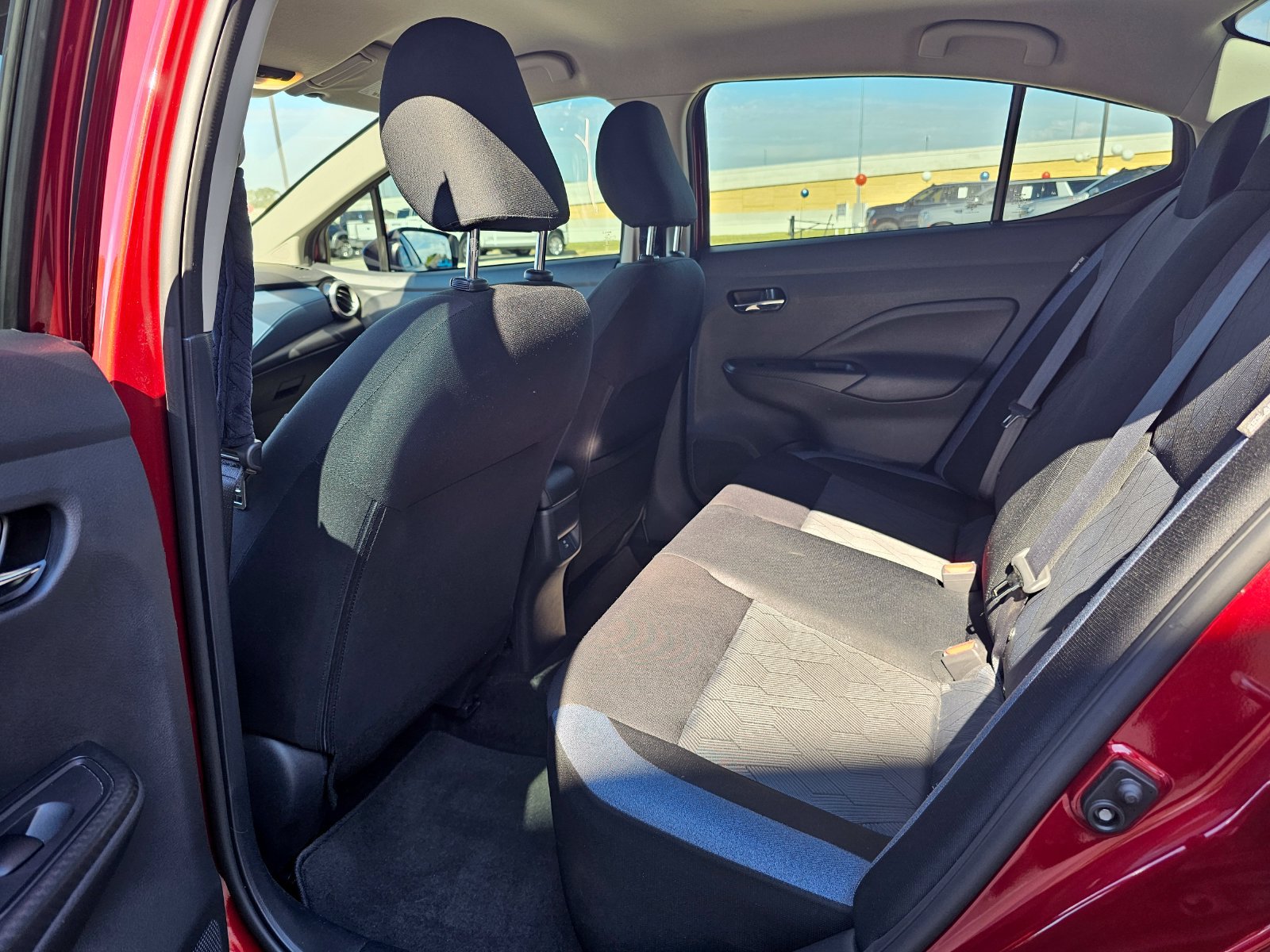 Used 2025 Nissan Versa SV FWD image 32